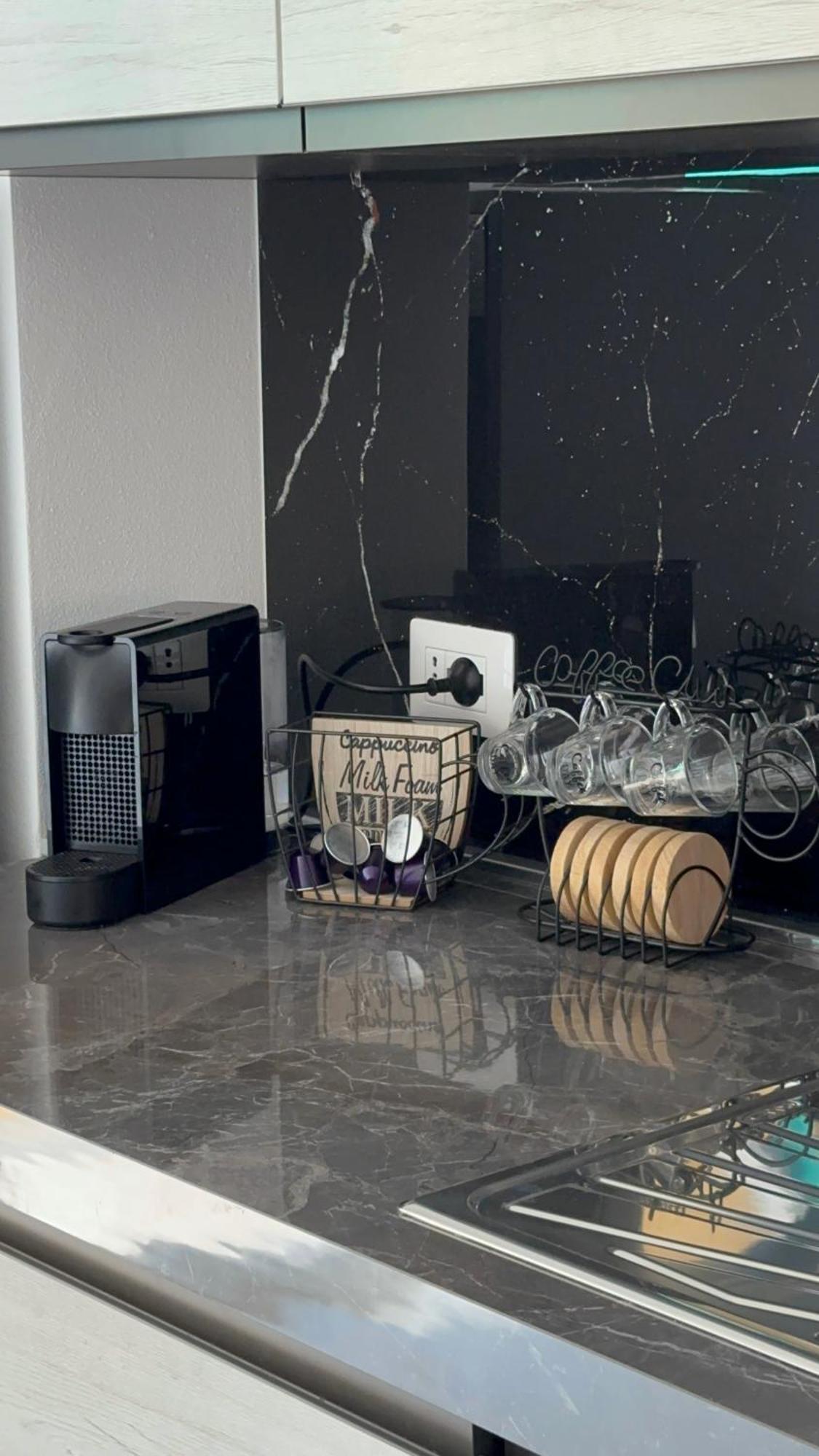 Casa La Rosa Apartment Леза Екстериор снимка